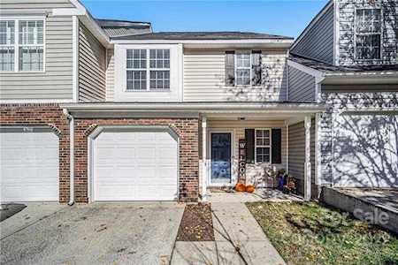9725 Mattforest Circle Charlotte, NC 28277