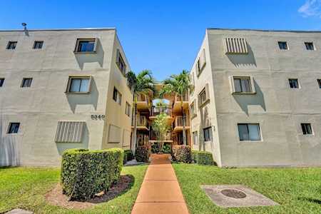 5340 Las Verdes Circle Delray Beach, FL 33484