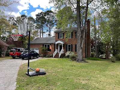 2505 Fairwoods Lane New Bern, NC 28562