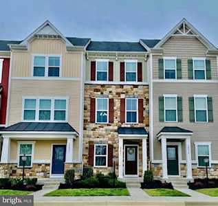 24821 Coats Square Aldie, VA 20105