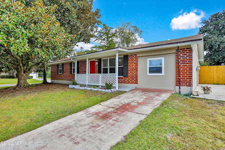 1007 Winstonian Way St Jacksonville, FL 32221