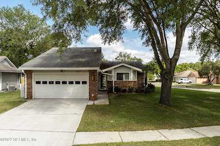 8037 Cumberland Gap Trl Jacksonville, FL 32244