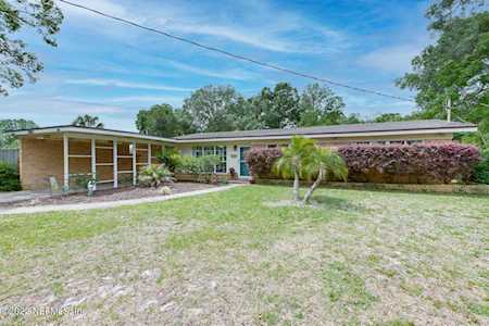 3302 Lenczyk Dr Jacksonville, FL 32277