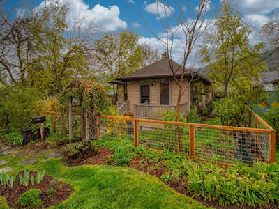 132 Ohio St Ashland, OR 97520