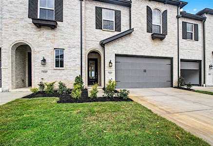 1143 Queensdown Way Forney, TX 75126