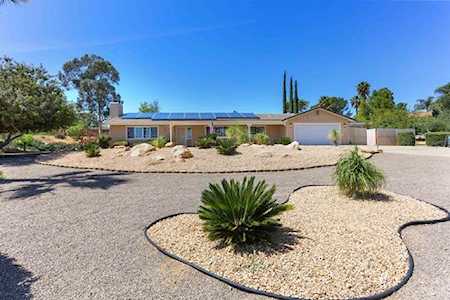 16851 Daza Drive Ramona, CA 92065