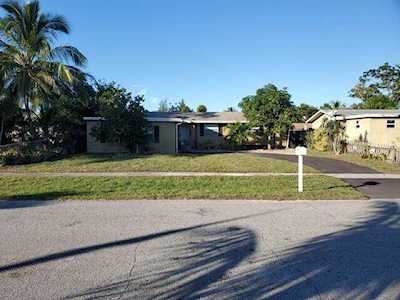 3845 Chickasha Road Lake Worth Beach, FL 33462
