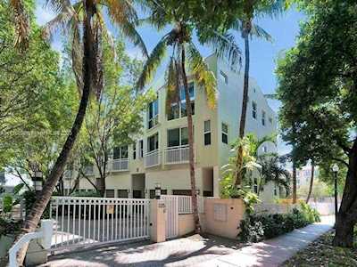 325 Meridian Ave #12 Miami Beach, FL 33139