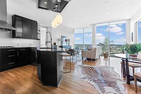 1301 Throckmorton Street #2005 Fort Worth, TX 76102