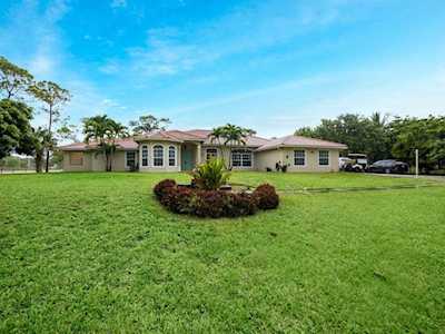 12985 Tangerine Boulevard The Acreage, FL 33412