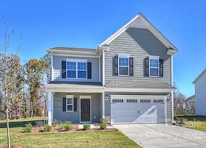 6061 Trinity Crossing Circle Kannapolis, NC 28081