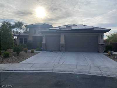 7373 Night Heron Way North Las Vegas, NV 89084