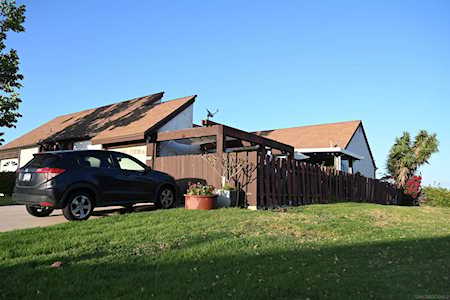 2539 S Barcelona St Spring Valley, CA 91977