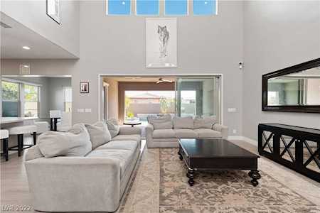 5876 Sky Ridge Falls Dr Las Vegas, NV 89135