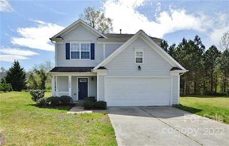 7006 Advocator Ln Charlotte, NC 28216