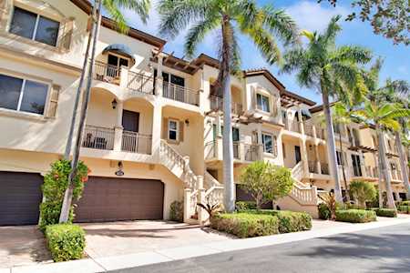 3016 Waterside Circle Boynton Beach, FL 33435