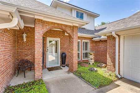 92 Legend Road Benbrook, TX 76132