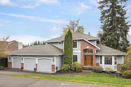 25015 235th Way SE Maple Valley, WA 98038