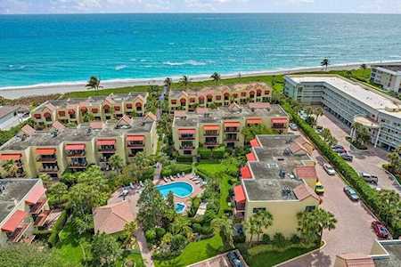170 Celestial 33 Way #3-3 Juno Beach, FL 33408
