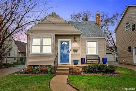 3149 Oakshire Ave Berkley, MI 48072