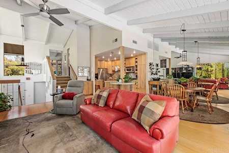 2856 Luciernaga Street Carlsbad, CA 92009