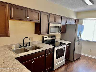 11555 Dunes Way Dr Jacksonville, FL 32225