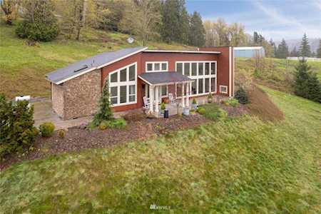 403 N Maple Hill Rd. Kelso, WA 98626
