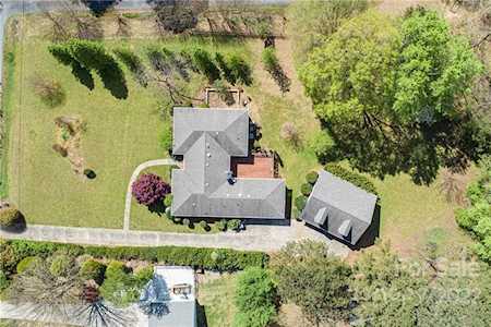 1912 E Providence Dr Charlotte, NC 28270