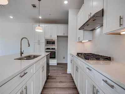 5661 Woodlands Drive The Colony, TX 75056