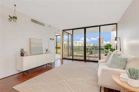 990 Ala Nanala Street #5D Honolulu, HI 96818