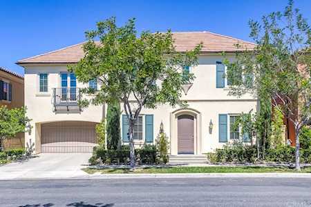 79 Thornapple Irvine, CA 92620