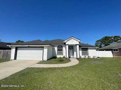 3842 Star Leaf Rd Jacksonville, FL 32210