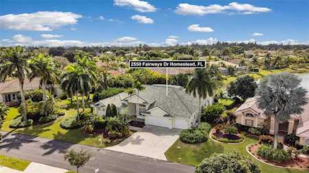 2550 Fairways Dr Homestead, FL 33035