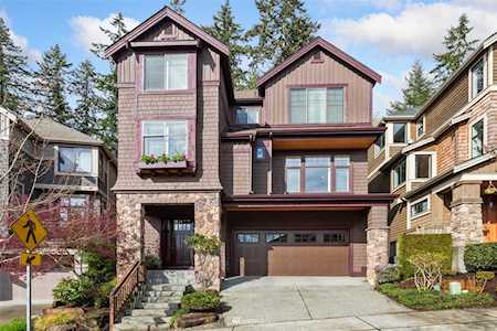 2293 NW Stoney Creek Dr Issaquah, WA 98027