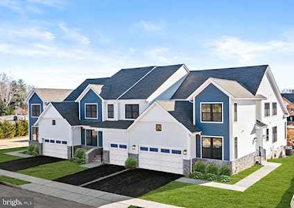 44 Sportsman Blvd Hamilton, NJ 08690