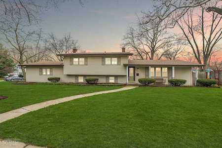 1029 Hemlock Ln Naperville, IL 60540