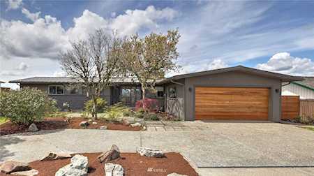 1829 123rd Ave SE Bellevue, WA 98005