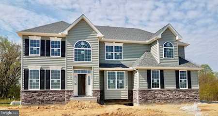 1153 Charleston Circle Dover, DE 19904