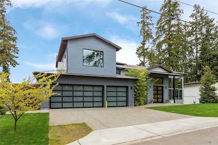3928 152nd Ave SE Bellevue, WA 98006
