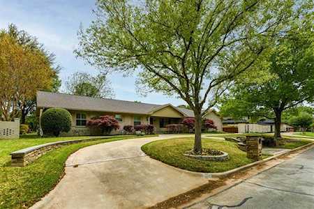 3804 Wedgewood Court Arlington, TX 76013