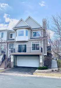 2410 Eagle Trace Lane Woodbury, MN 55129