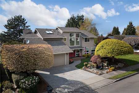 1811 Lincoln Circle SE Renton, WA 98055