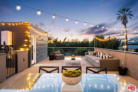 512 N Sweetzer Ave Los Angeles, CA 90048