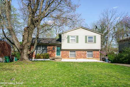 5505 Oakcreek Ln Louisville, KY 40291
