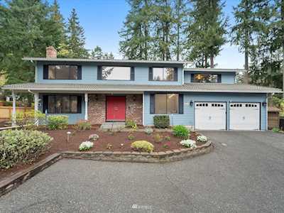 2412 131st Place NE Bellevue, WA 98005