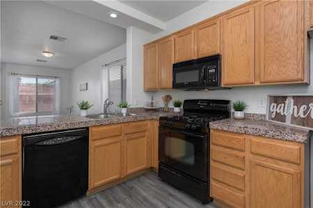8279 Golden Flowers St Las Vegas, NV 89139