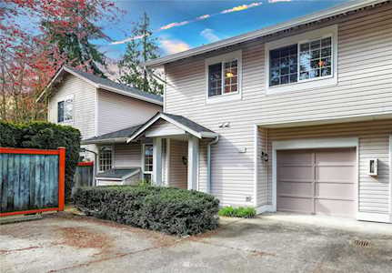 8629 240 St SW #A-1 Edmonds, WA 98026
