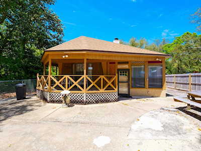 488 Robert Avenue Niceville, FL 32578