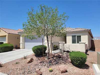 7148 Crescentville Ave Las Vegas, NV 89131