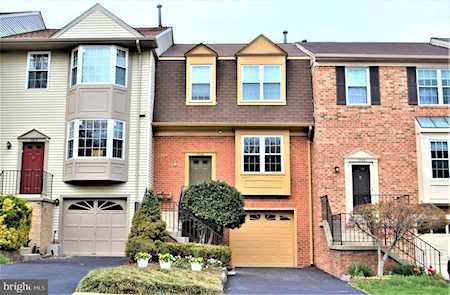 7808 Wintercress Ln Springfield, VA 22152